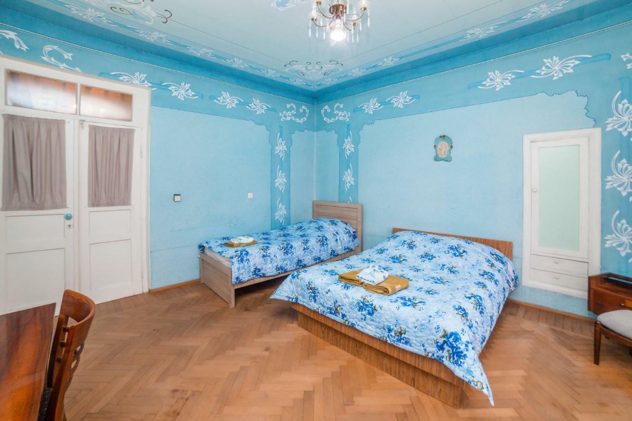Гостевой дом Nukri Гори Экстерьер фото